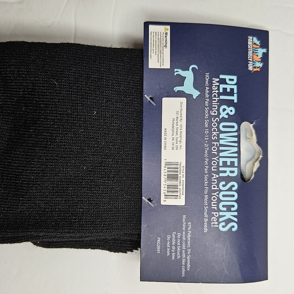 PAWSITIVELY FUN  PET & OWNER SOCKS  (2) Pairs - Picture 4 of 10